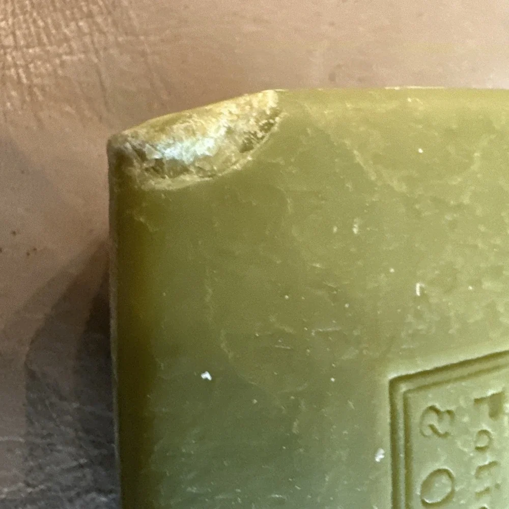 AVON sweet rosemary Crackled Botanical Body‎ Bar Soap - 4 oz.